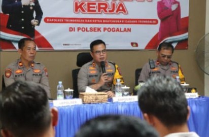 Kapolres Trenggalek Kunjungi kinerja Ke Mapolsek Pogalan