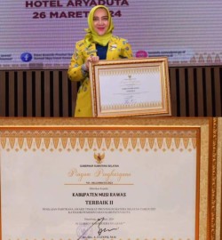 Makin Mantap, Bupati Mura Hj Ratna Machmud Diganjar Paritrana Award