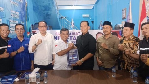 Ketua DPRD Ambil Formulir Pendaftaran Bakal Calon Walikota di DPC Partai Demokrat Lubuklinggau
