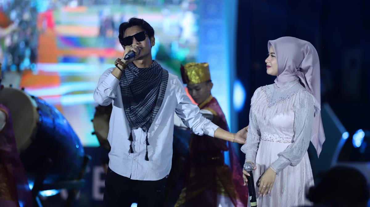 Pukau Ribuan Masyarakat Muba Trisuka dan Nabila Bawa 10 Lagu Dalam Pembukaan MTQ XXX