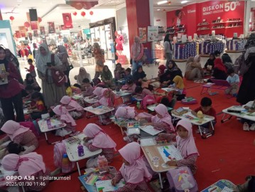 Murid-murid TK Baitul A’la Lubuklinggau Penuh Semangat Ikut Lomba Mewarnai di Lippo Plaza