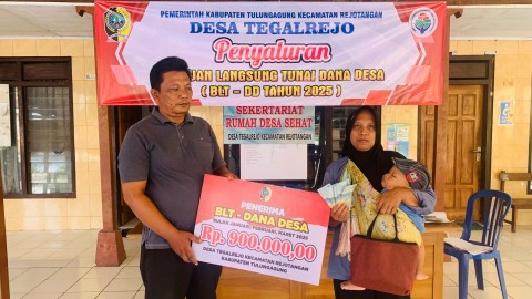 Jalankan Aturan Pemerintah Pusat, Pemdes Tegalrejo Salurkan BLT-DD Tiga Bulan Sekaligus