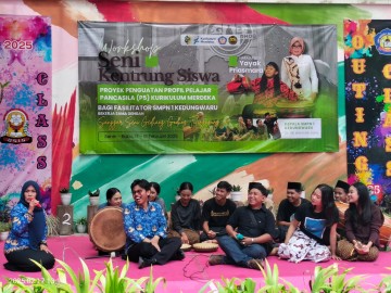 Sukseskan Pendidikan Karakter, SMPN 1 Kedungwaru Gelar Workshop Seni Kentrung Siswa